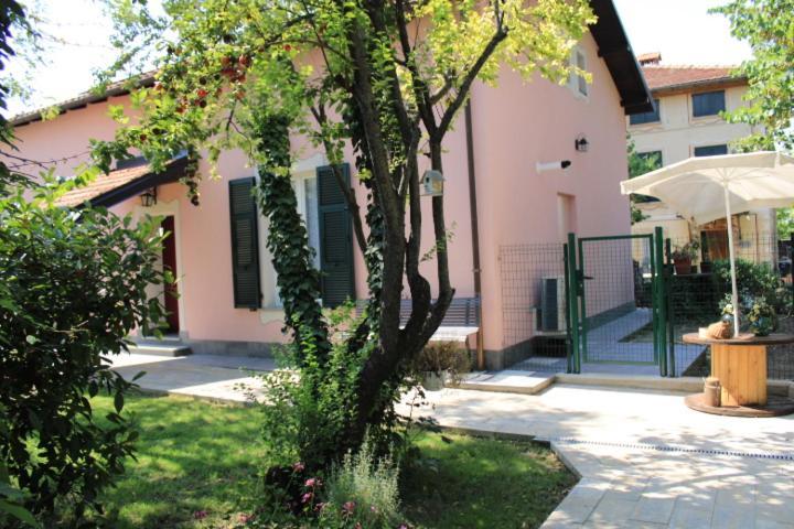 Praga Hotel Serravalle Scrivia Exterior foto